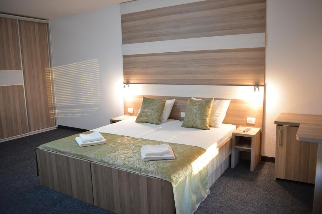 Hotel Rivero A&S Mostar Buitenkant foto