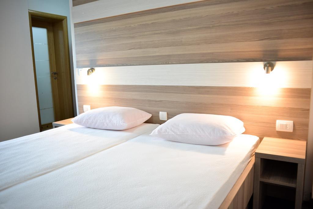 Hotel Rivero A&S Mostar Buitenkant foto